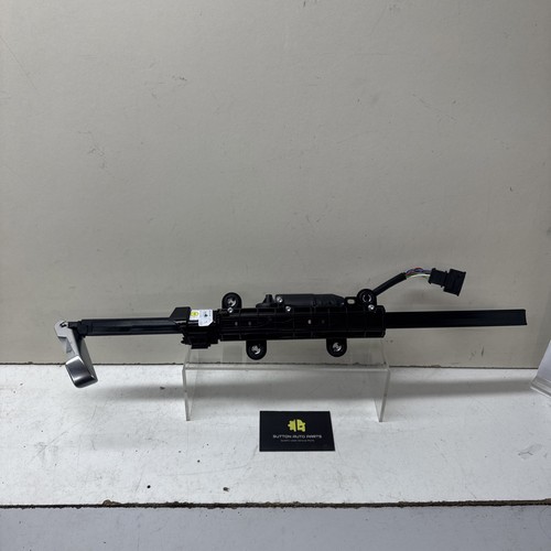 Audi seat belt - seat, motor