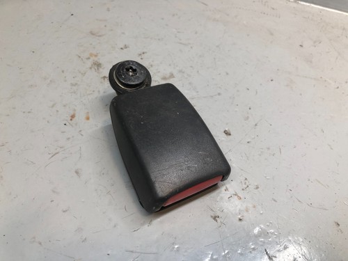 Discovery seat belt buckle - belt,